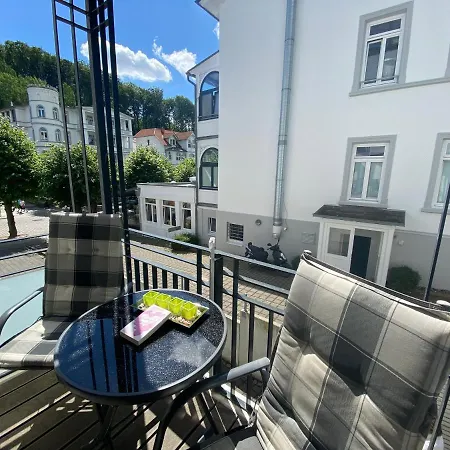 Lena - 03 Mit Balkon Apartment