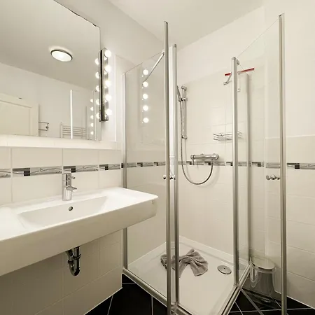 Lena - Whg 03 Mit Balkon * Sellin (Rugen)